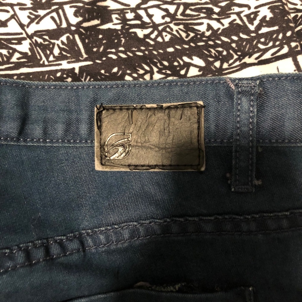 Jeans - Picture 3 of 3